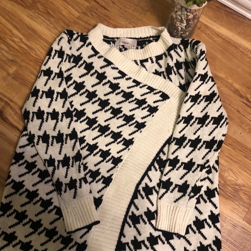 LOFT heavy cardigan! Worn one time